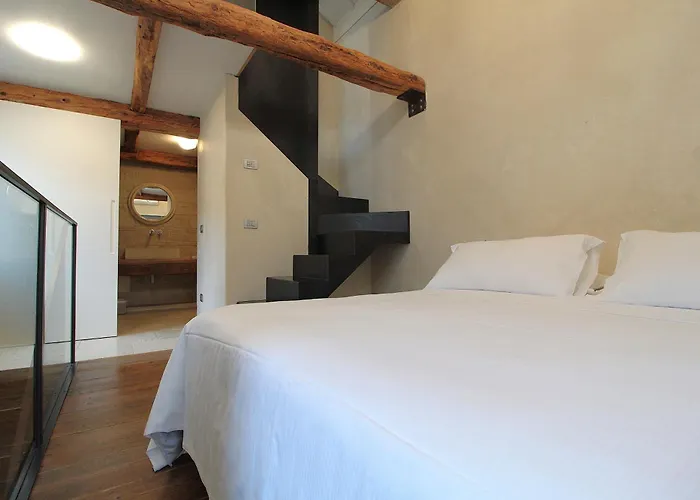 Design Loft, Romantic Retreat, Feltre *