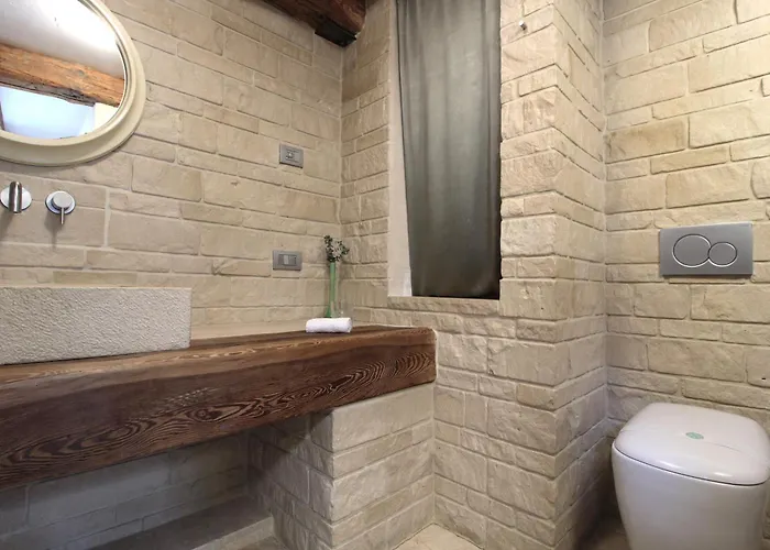Design Loft, Romantic Retreat, Feltre Tatil Evi
