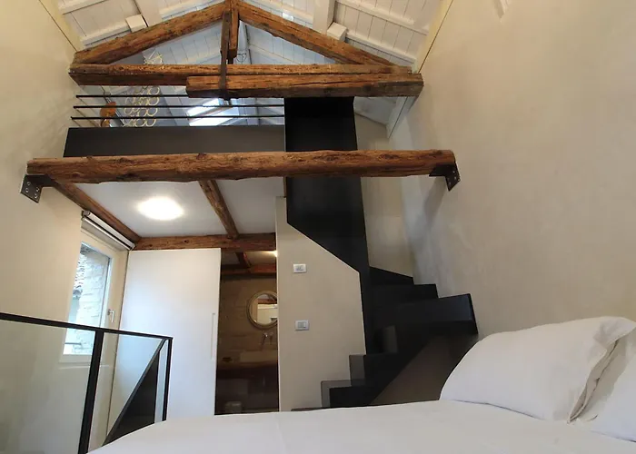 Design Loft, Romantic Retreat, Feltre * Feltre